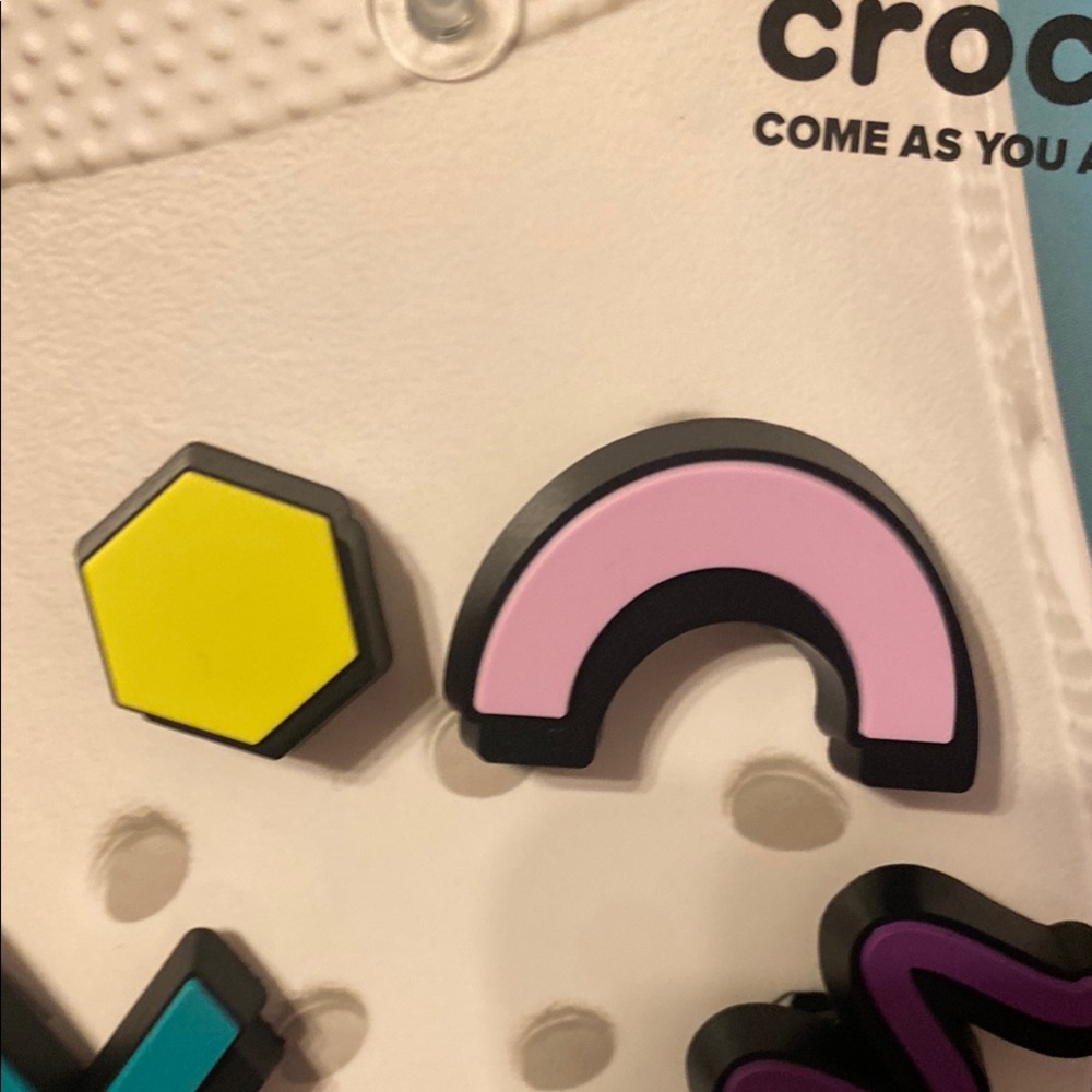 Crocs Jibbitz Charm 90’s Shapes 5 pack Set NWT Crocs Shoe Charm Retro 90’s theme - Picture 3 of 5